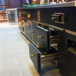 Профессиональное кухонное оборудование для HoReCa. Отель Hilton 5*, ресторан «All Dining Restaurant», Киев. На фото тепловой технологический остров Molteni.
