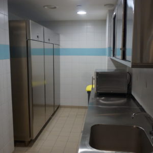 Холодильное и морозильное оборудование для ресторанов и кафе. Отель Hilton 5*, ресторан «All Dining Restaurant», Киев. На фото холодильные шкафы Electrolux Professional.