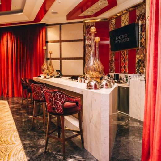 Барное оборудование в наличии и под заказ от Profitex. Казино «Sochi Casino & Resort», Сочи. На фото интерьер бара казино.